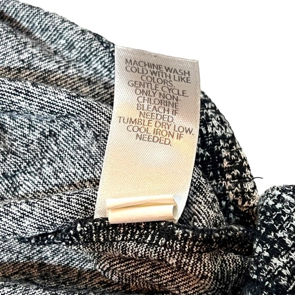 J. Jill Wearever Collection Sleeveless Tunic, Size Small - Picture 8 of 8